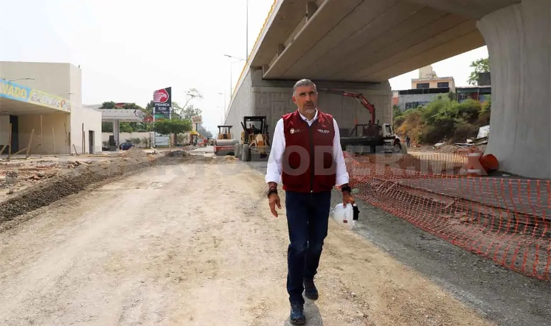En la recta final obra del paso a desnivel