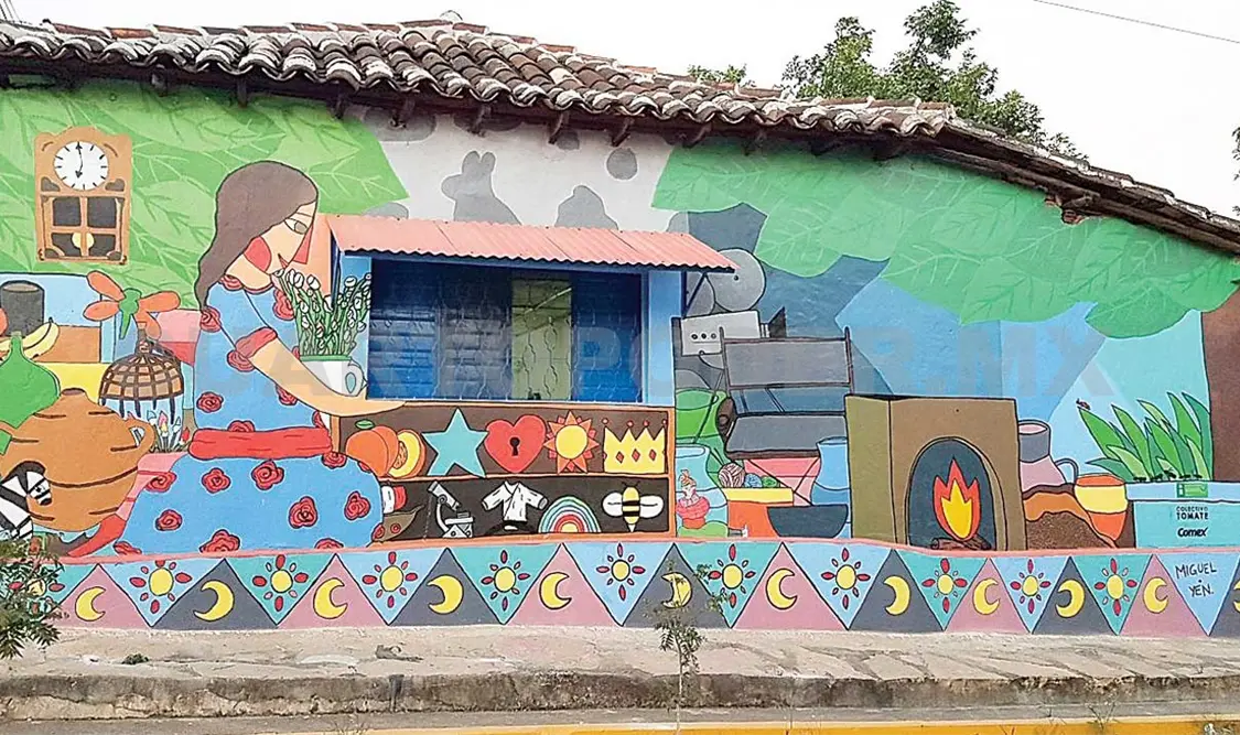 Copoya preserva bailes como el “Napapok etzé”, el cual argumenta la habilidad del arte plumario. Diego Pérez / CP