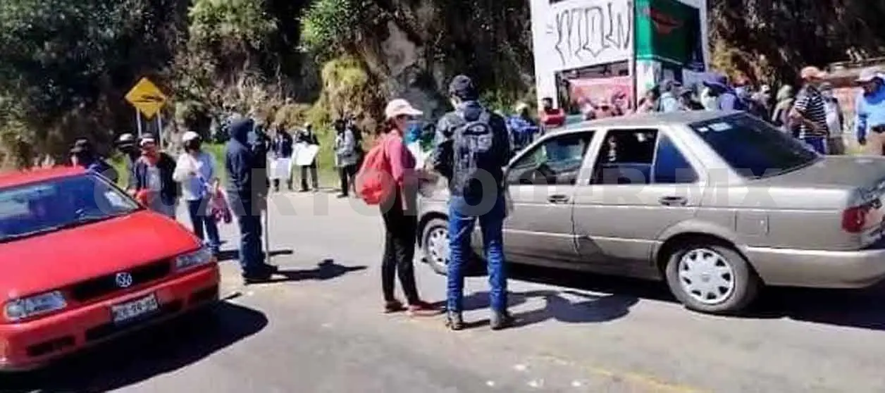 Realizan bloqueo en carretera San Cristóbal-Teopisca