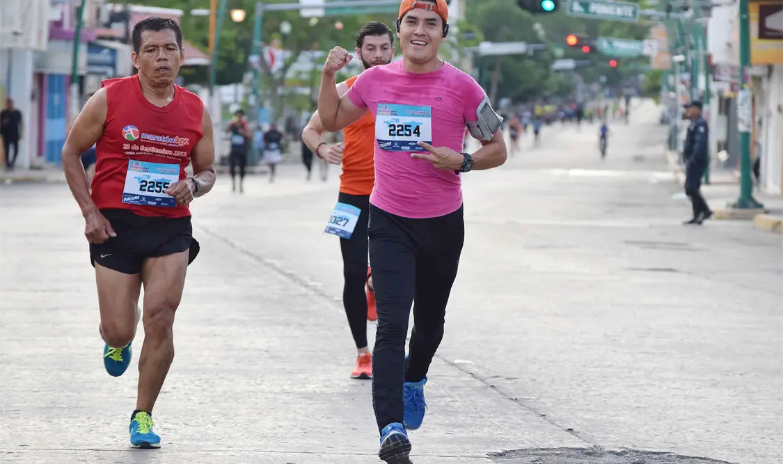 Desde hace seis años, este evento atlético en la capital del estado ha contado con miles de participantes. CP