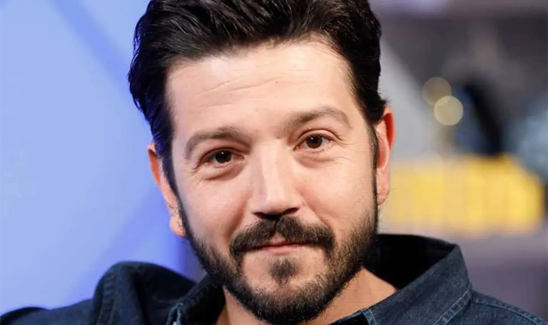Diego Luna invita a México a ver Andor