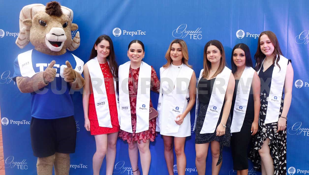 A punto de decir adiós a la prepa