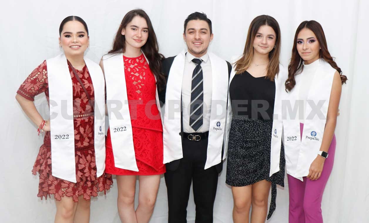 A punto de decir adiós a la prepa
