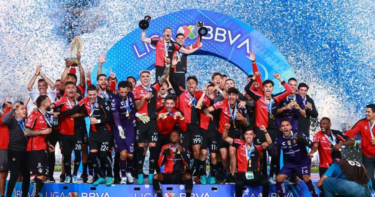 Momentos precisos marcaron la final del certamen Clausura 2022 en favor del Atlas, el tercer bicampeón del Futbol mexicano en torneos cortos. Agencias