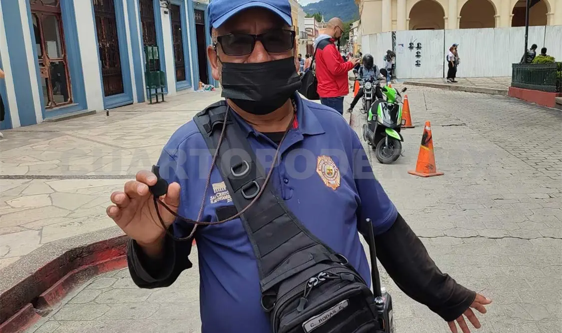 Se le pude observar diariamente en el centro o en otros puntos de esta ciudad colonial. Elio Henríquez / CP