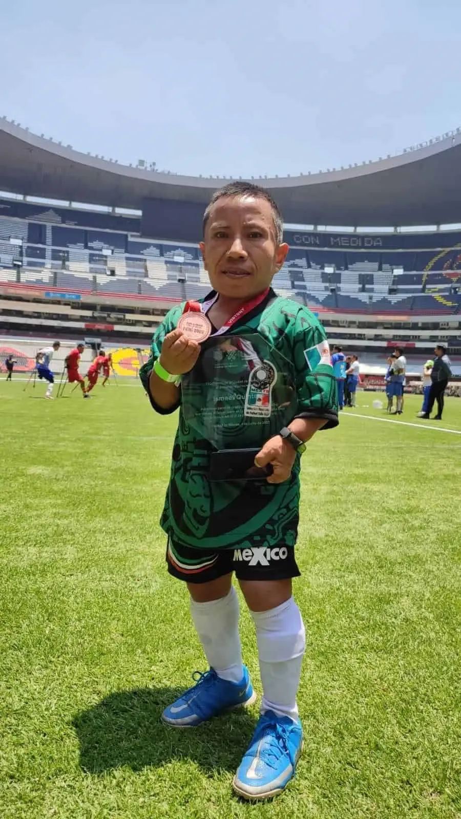 El chiapaneco Ismael Quintero añadió un nuevo logro a su currículum con la selección nacional de gente pequeña. Cortesía