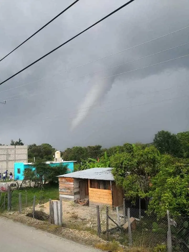Reportan tornado en Comitán