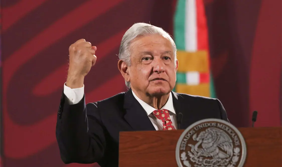“Es muy satisfactorio el que no hubo actos de violencia graves; a pesar de que en las elecciones se encienden las pasiones, no hubo fallecimientos”, dijo López Obrador. Cortesía