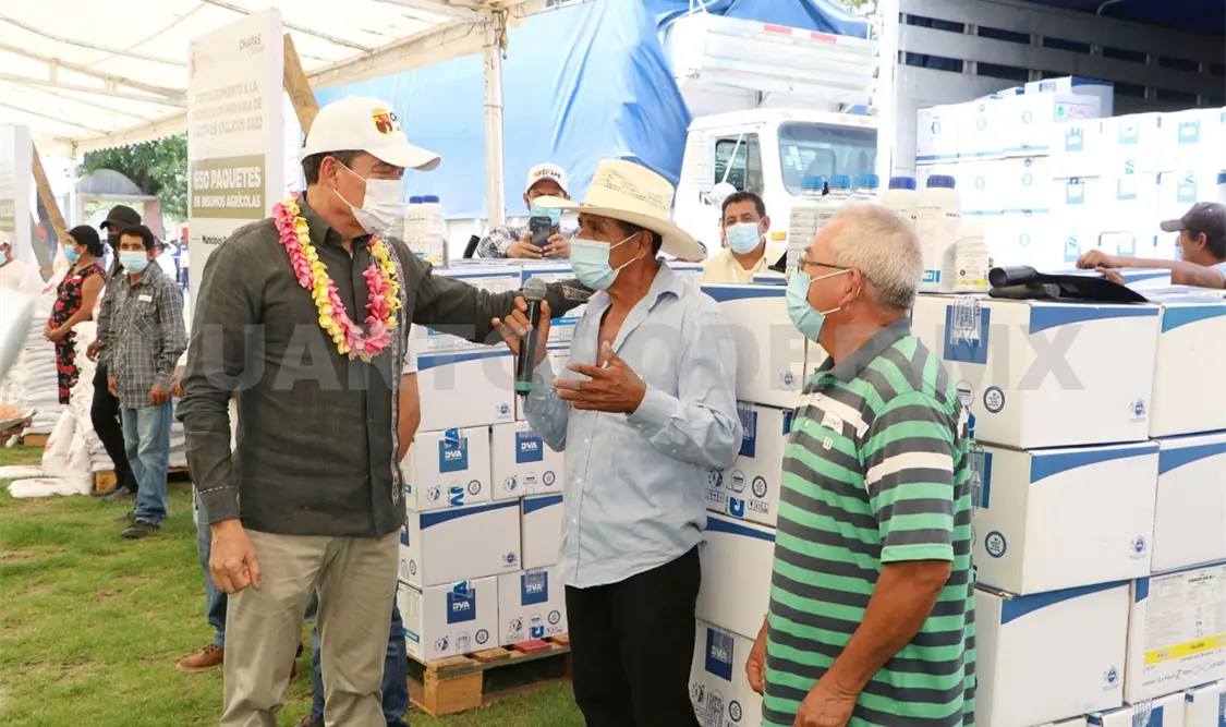 Beneficia REC a familias dedicadas al campo