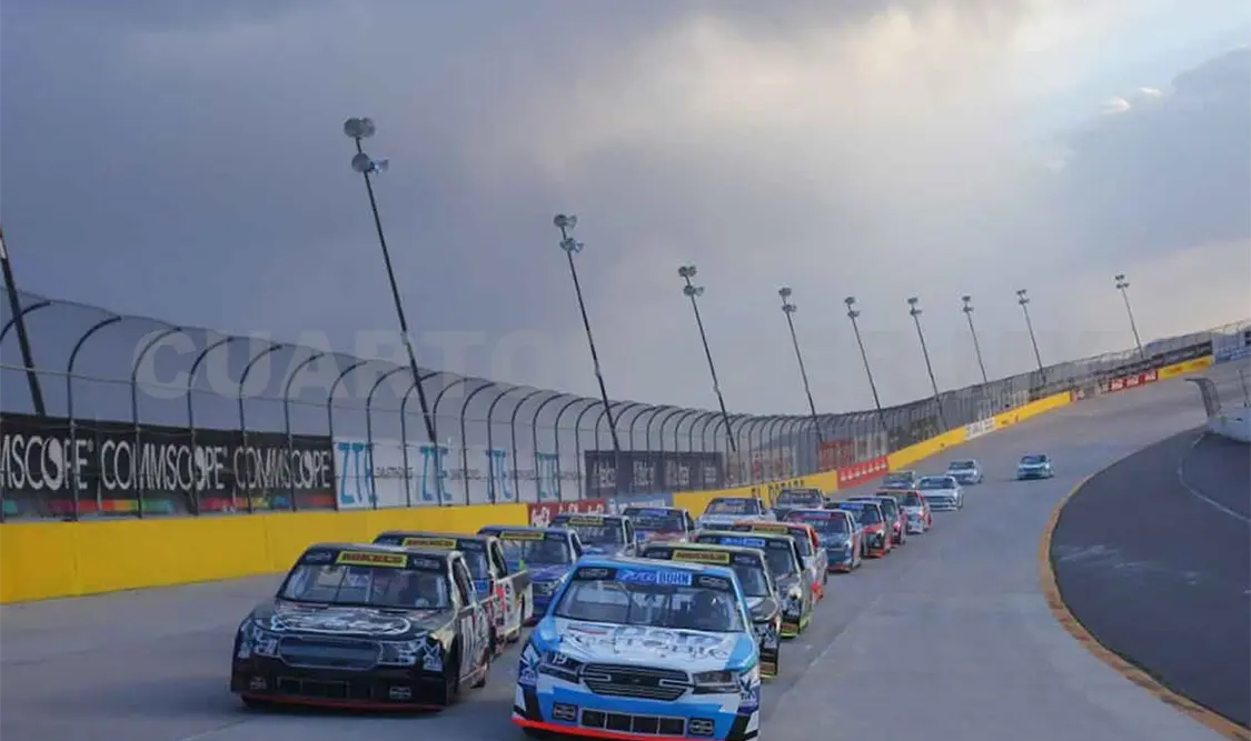 Diego Ortiz arrasa en las Trucks México