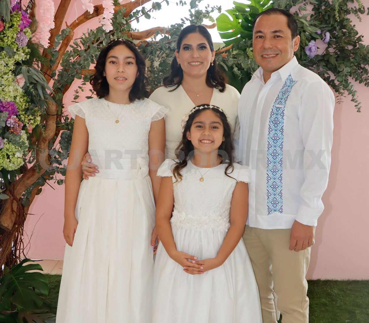 Hermanitas hicieron su primera comunión