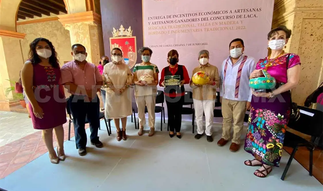 Premian a artesanos de varios concursos