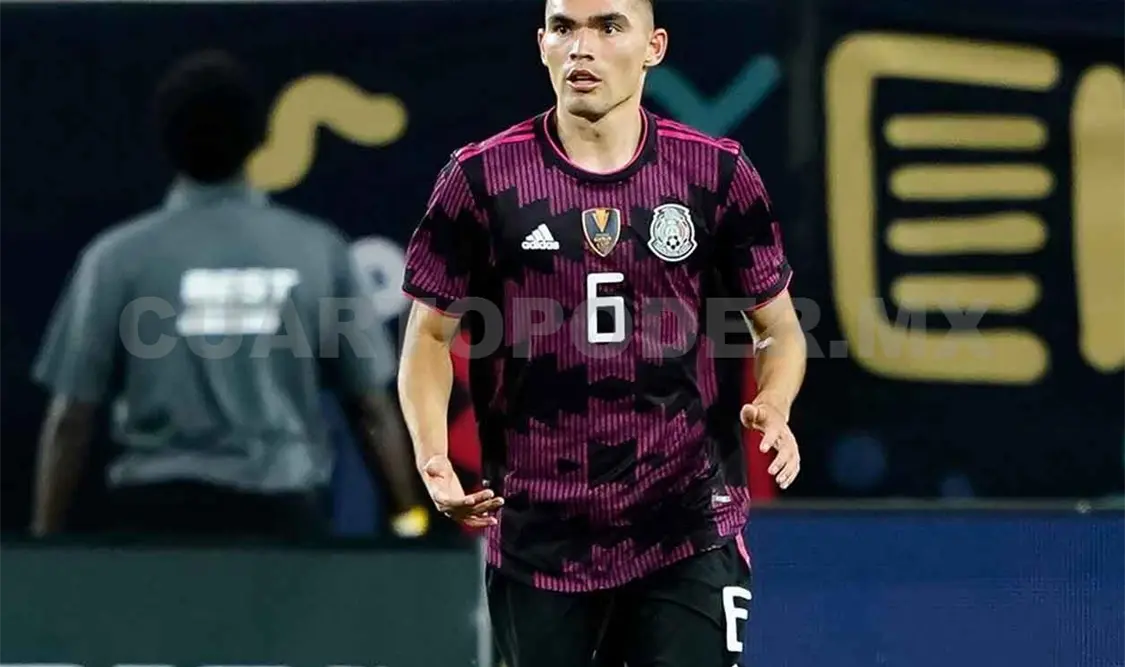 Johan Vásquez crea incertidumbre con publicación