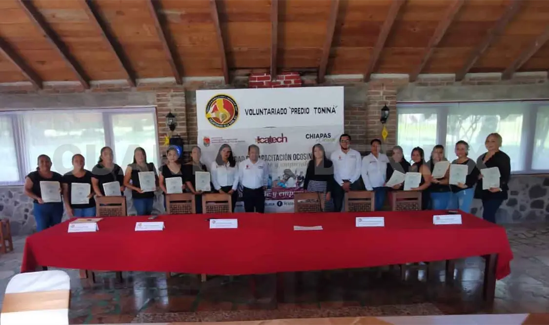 Capacitan a personas de Ocosingo