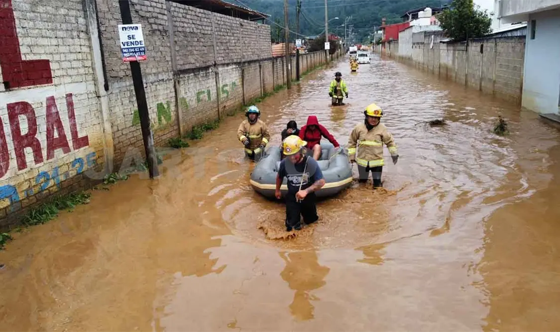 Colonias inundadas por segundo día de lluvias