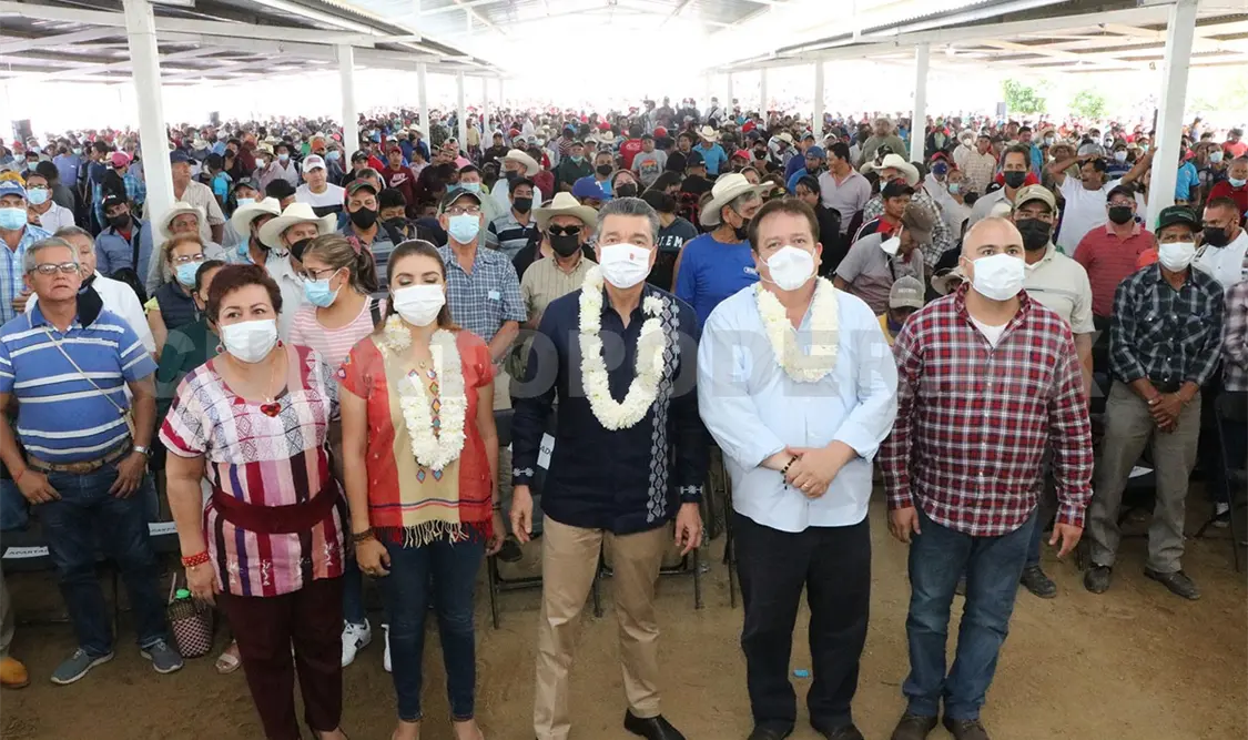 Beneficia REC a campesinos de Villaflores