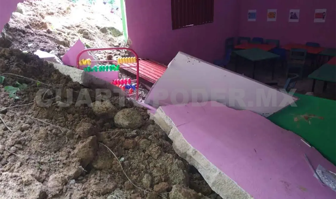 Derrumbe afecta jardín de niños en comunidad