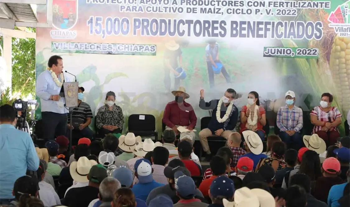 Rutilio Escandón y Mariano Rosales entregaron apoyos