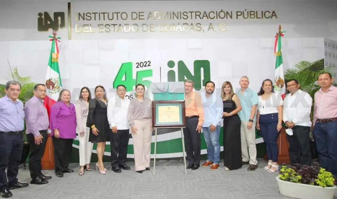 Reconocen formación de profesionistas del IAP