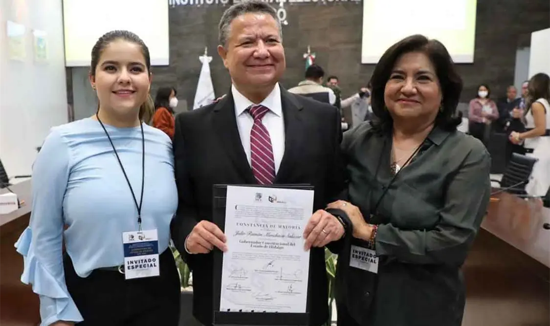 Reciben constancia electoral de mayoría los gobernadores