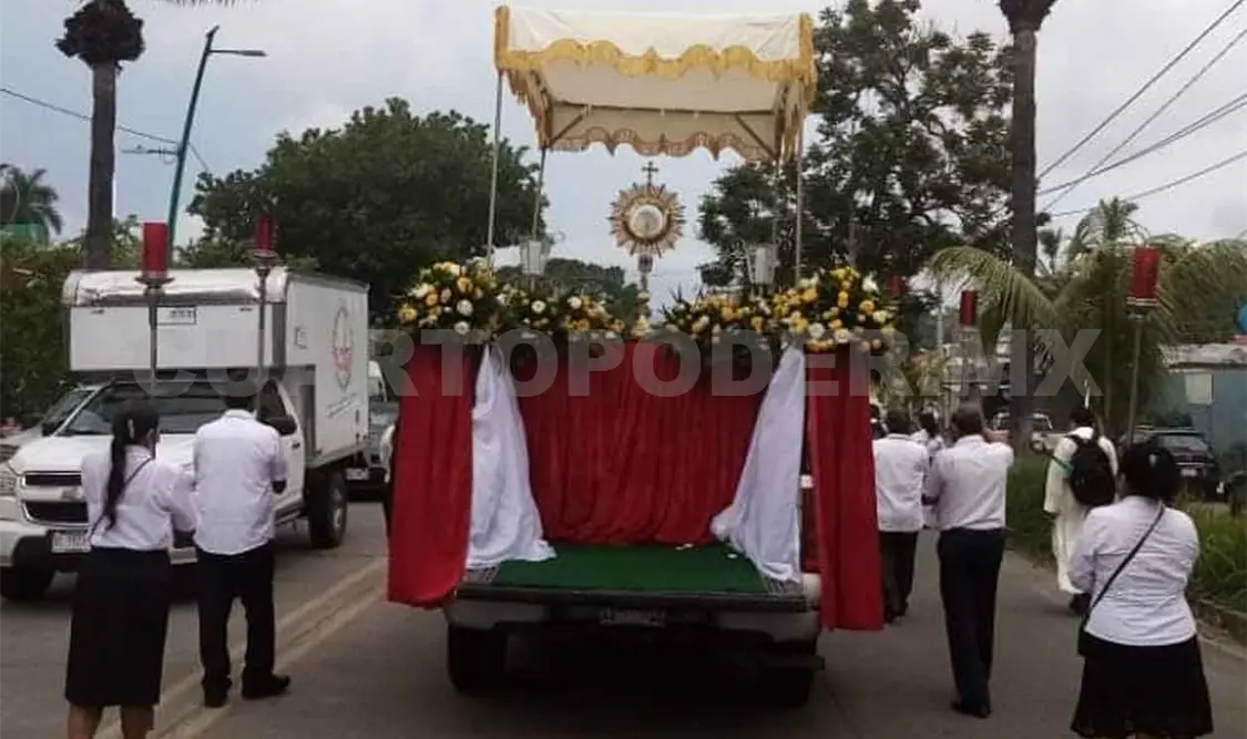 Católicos celebran jueves de Corpus Christi