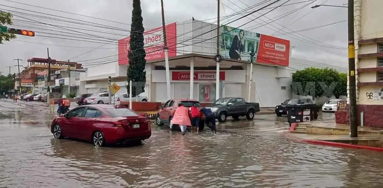 Tirante de agua de 2 metros; viviendas encharcadas