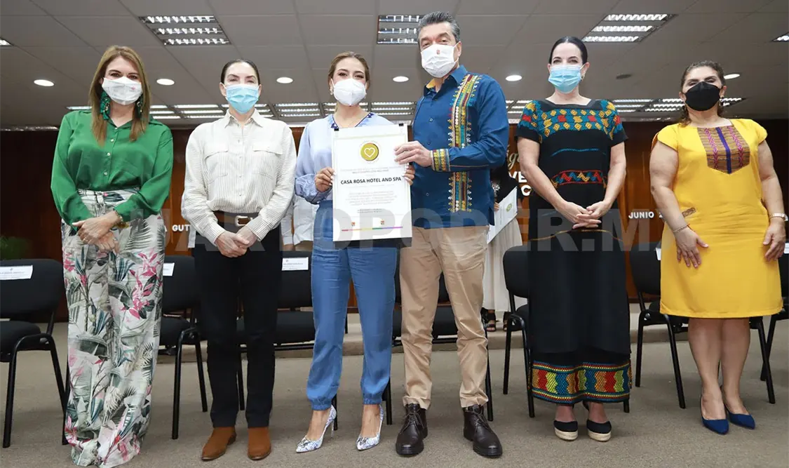 Entrega REC distintivos Chiapas Love Inclusive
