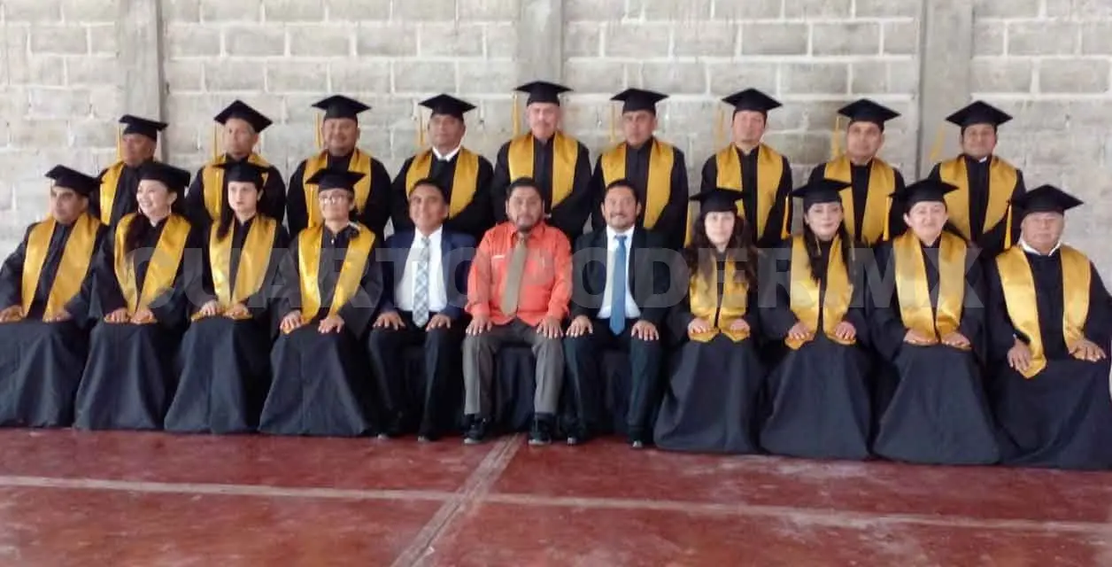 Se gradúan 17 pastores en Teopisca