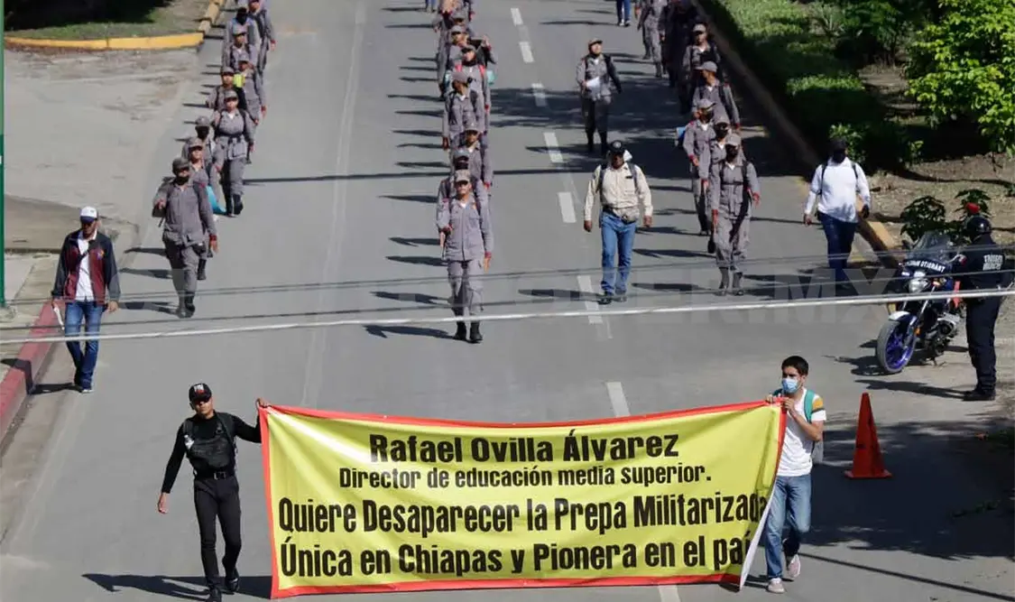 Escuela Militarizada no desaparecerá