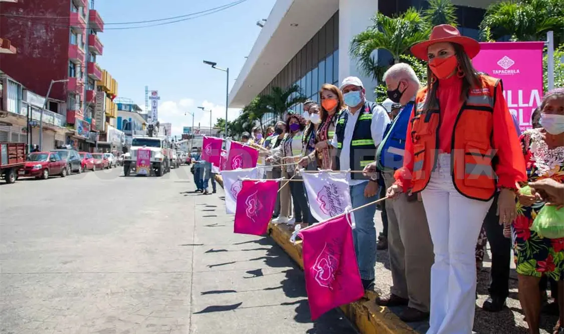 Rosy Urbina da banderazo a “Brilla la Perla”