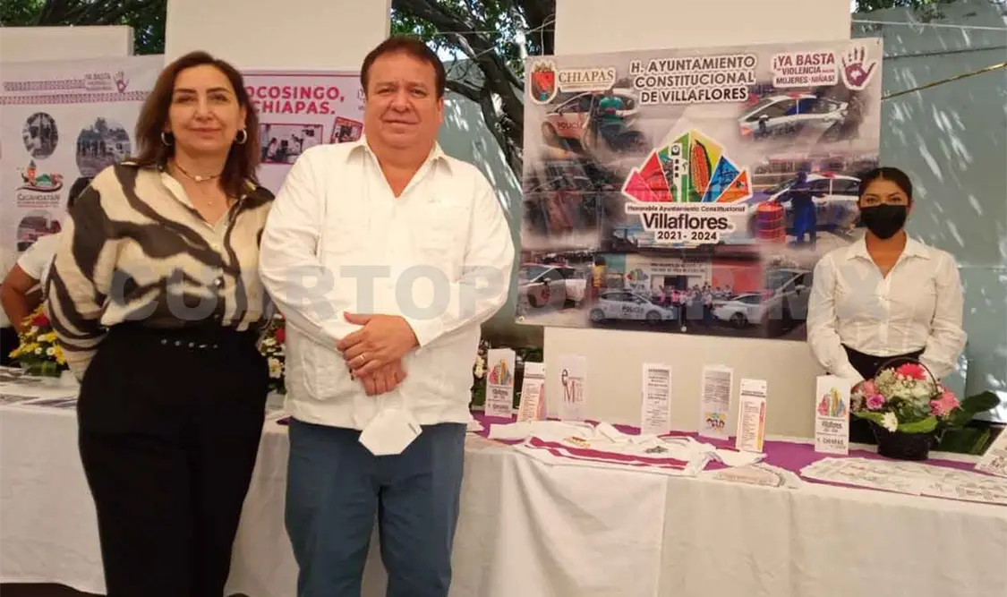 Edil y gobernador asisten a evento de violencia de género