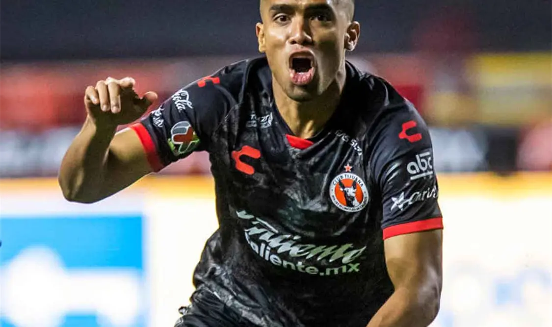 Los rojinegros ficharon a Mauro Manotas