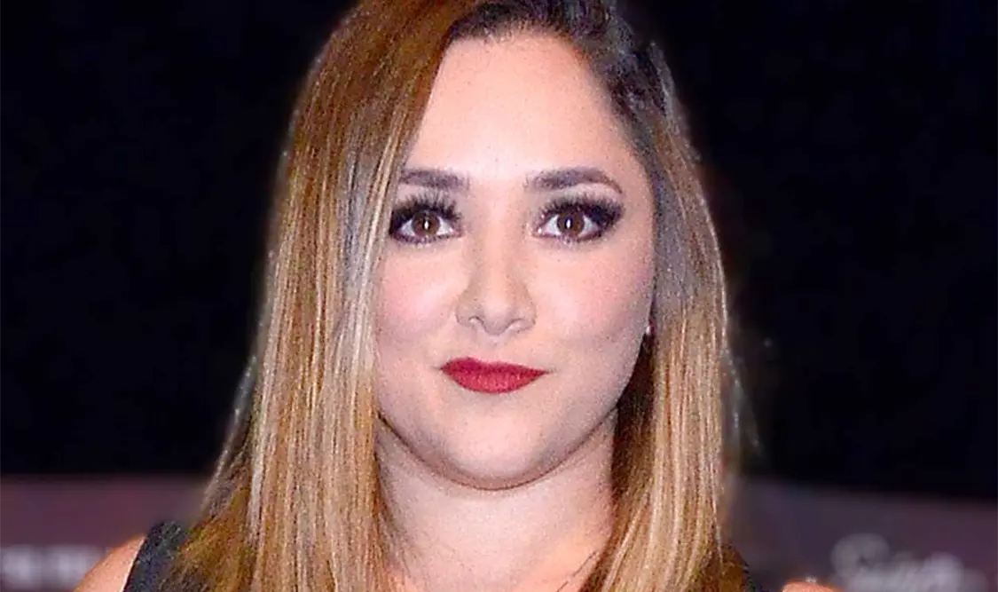Sherlyn, señalada públicamente de no pagar