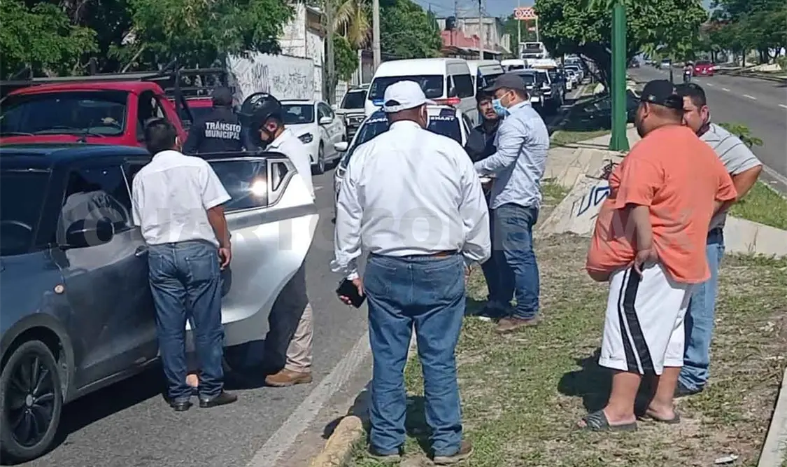 Adulta mayor lesionada en accidente automovilístico