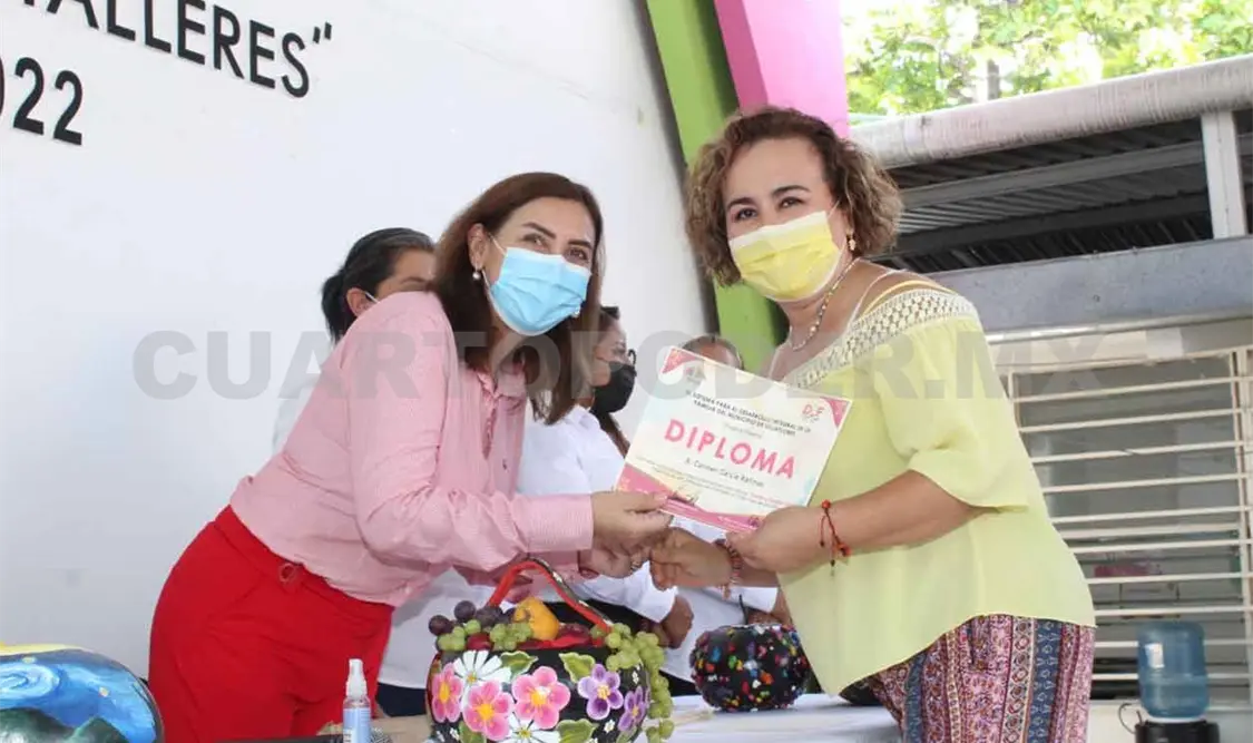 Clausuran con éxito cursos y talleres