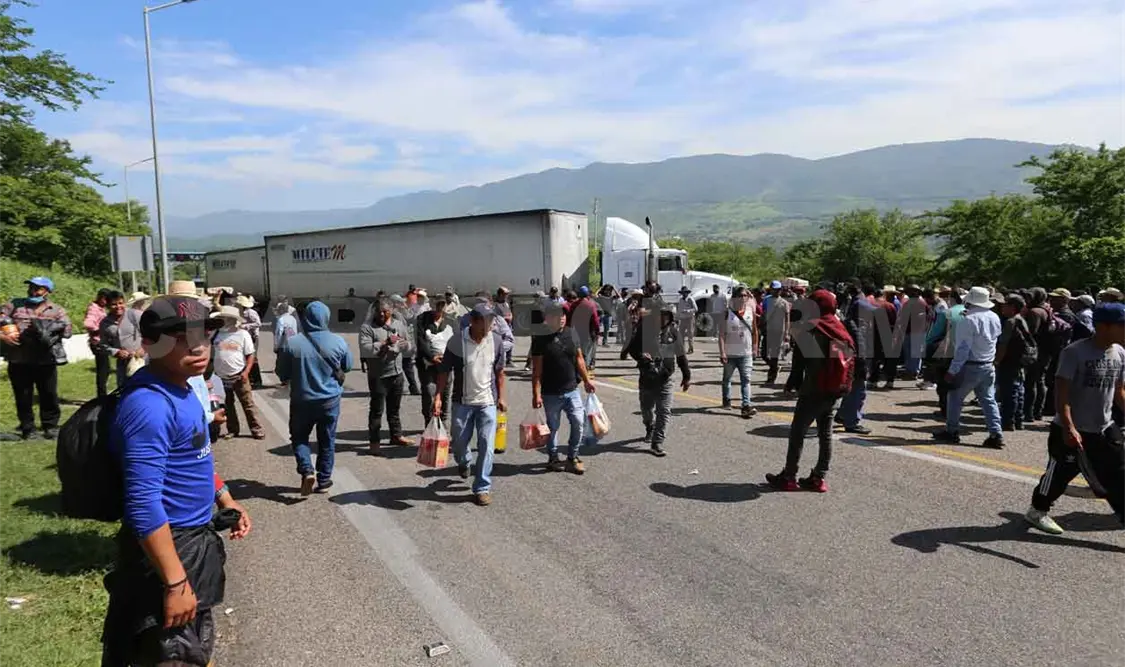 Otro bloqueo a la autopista Tuxtla-San Cristóbal