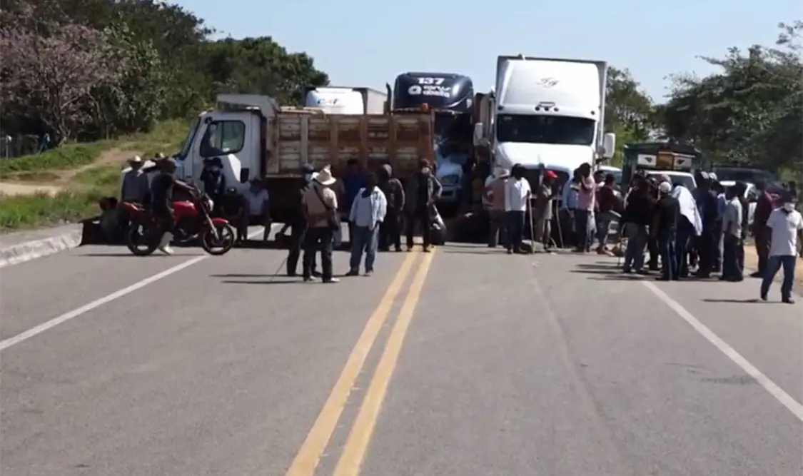 Estos actos ponen en riesgo la movilidad y la seguridad de las personas. Cortesía
