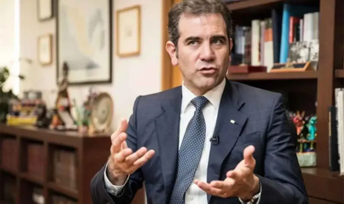 Destaca importancia de fortalecer los sistemas electorales