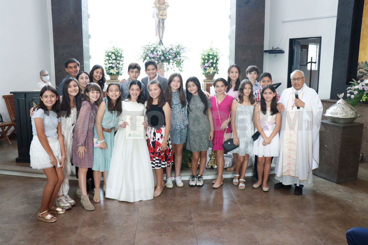 Primera comunión de María Regina