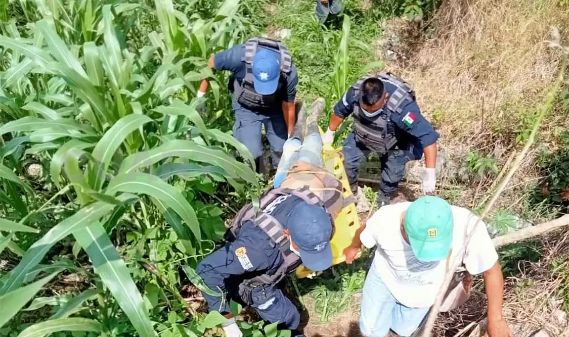 Iba rumbo a su milpa pero presuntamente se suicidó