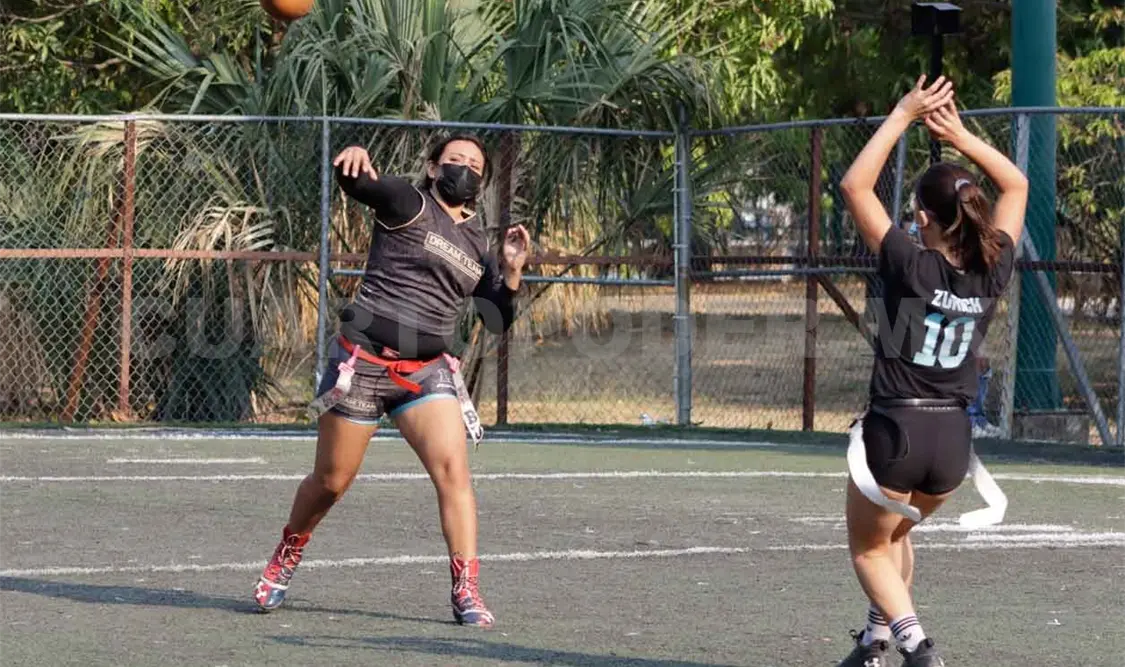 Dream Team y Panteras, por el liderato