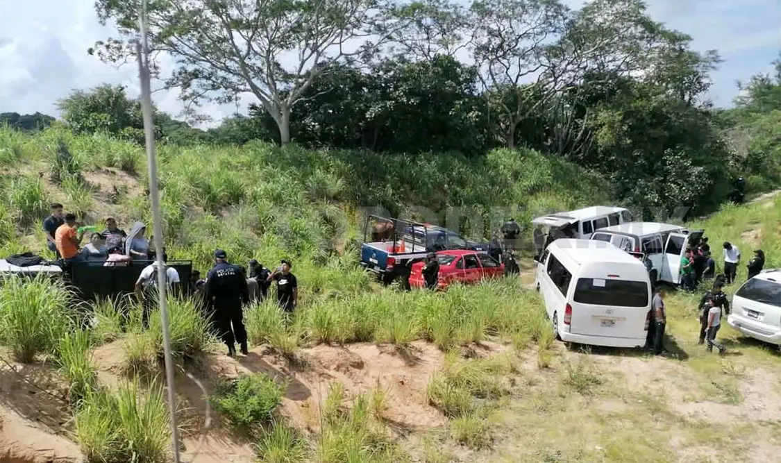 Rescatan a 115 extranjeros en el ejido Salvador Urbina