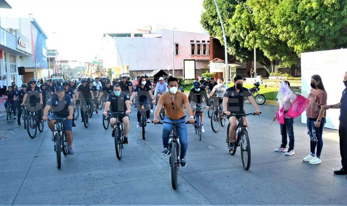 Además de ejercitar a los uniformados se busca que tengan contacto con la ciudadanía. Cortesía