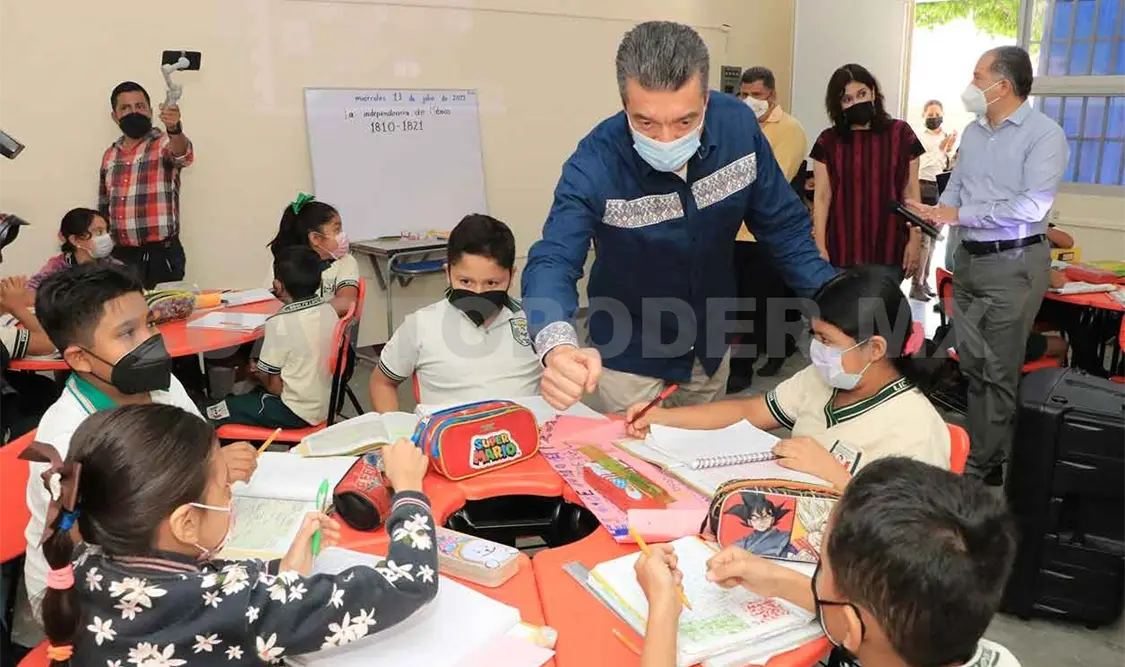 Inaugura Escandón obra educativa en Tuxtla Gutiérrez
