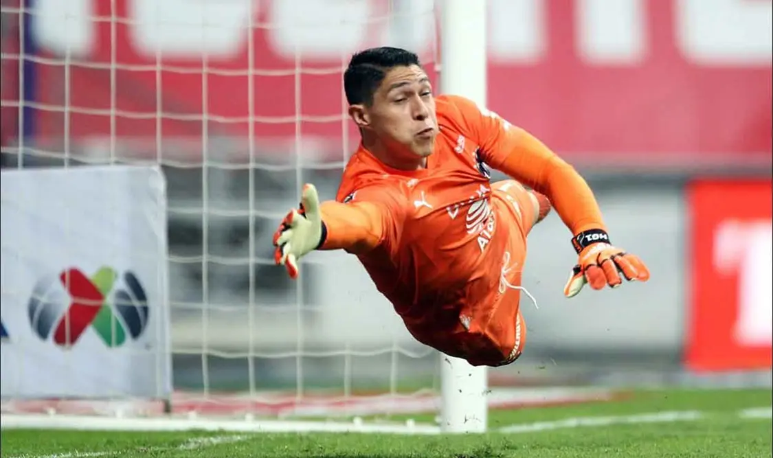 Rayados oficializa salida de Hugo González
