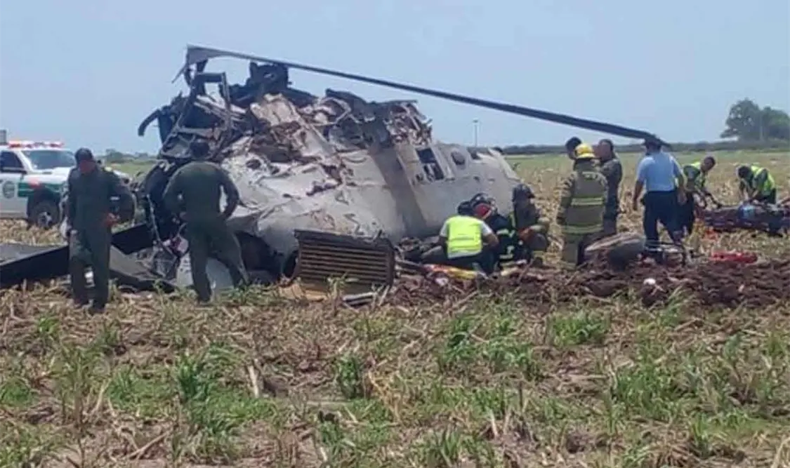 Sube a 14 los muertos por caída de aeronave