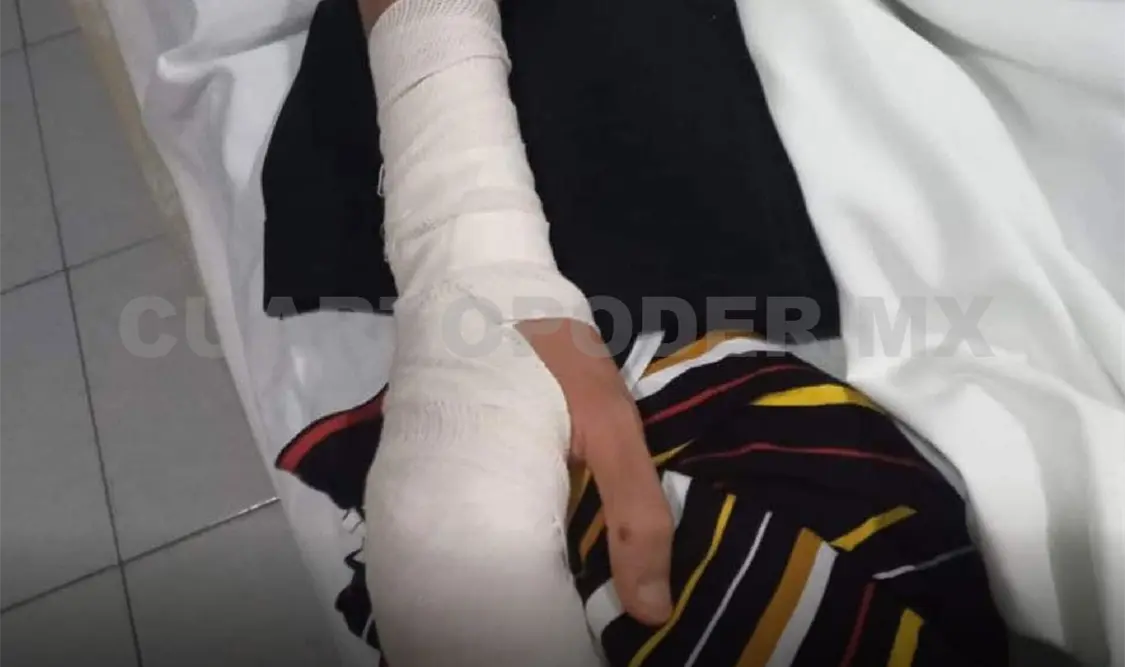 Denuncian a maestro por fracturar dedo a alumno
