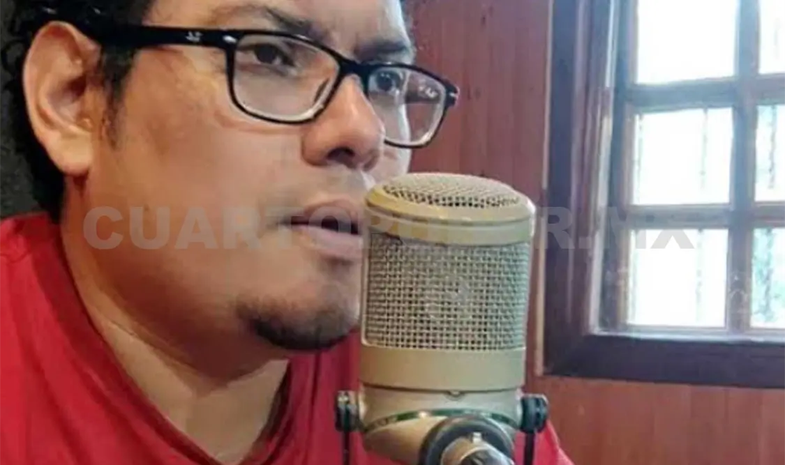 El programa de aniversario inicia a las 6:00 horas con las mañanitas a la radio a cargo del músico Emir Estrada. Manuel Martínez / CP