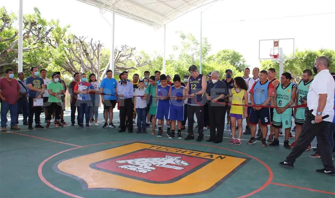 Construcción de domos contribuye al deporte