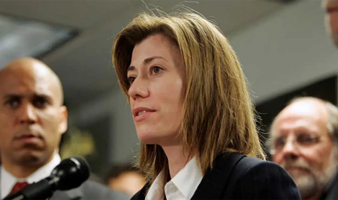 Directora se adjudica captura de capo